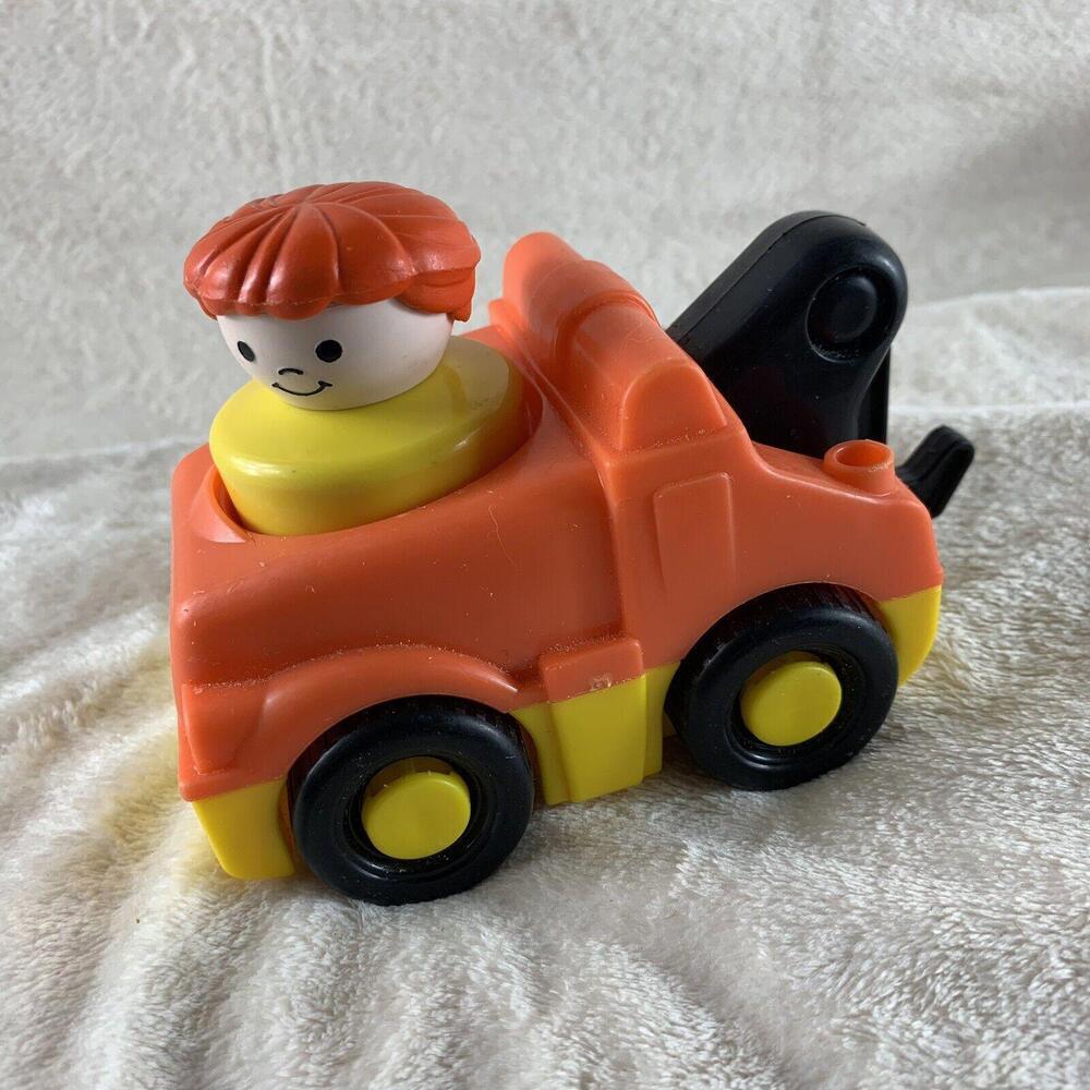 Fisher Price Little People Figure & Garage Town Tow Truck With Sounds Tested​